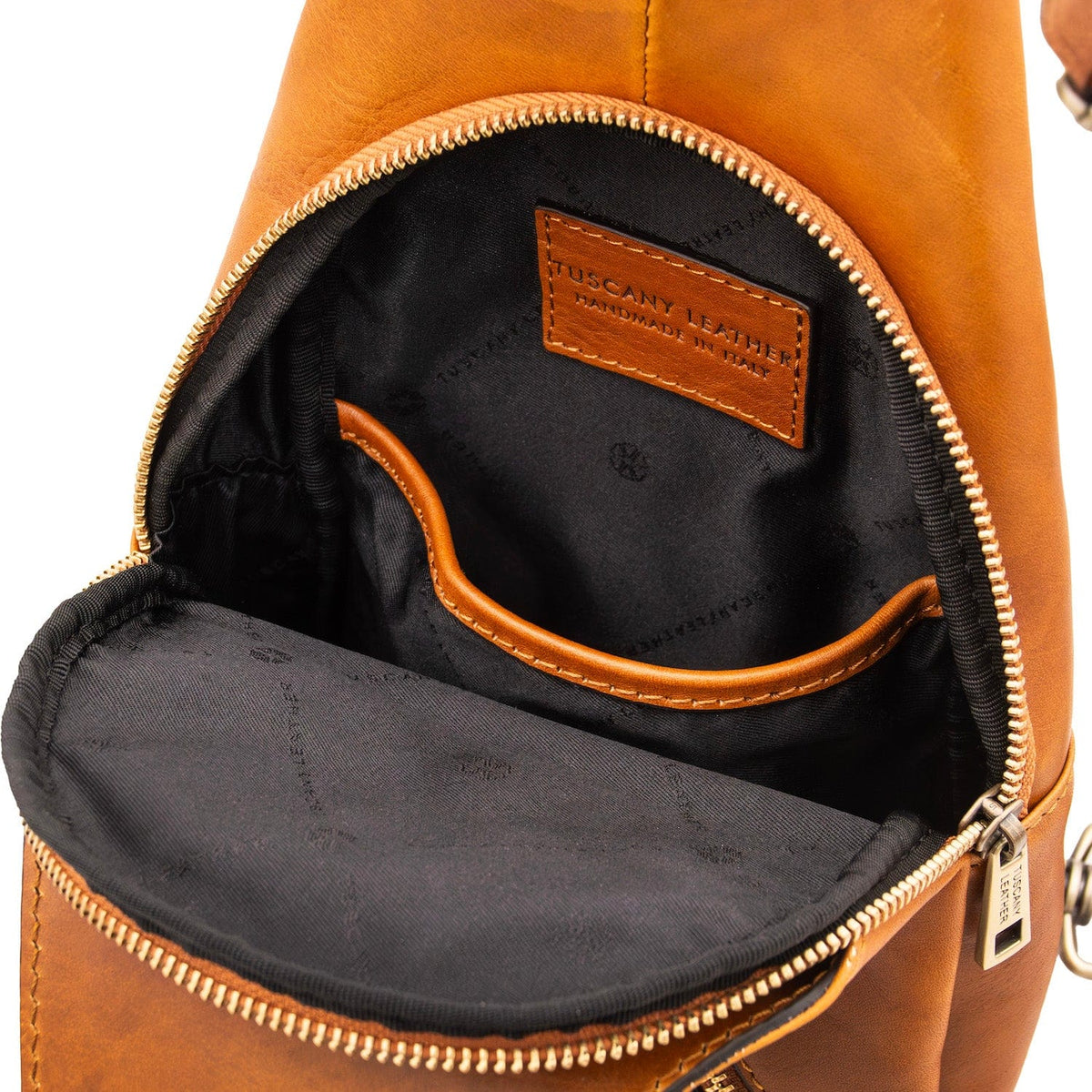 Borse da uomo in pelle Kevin - Opaca leather crossover bag | TL142423 San Rocco Italia
