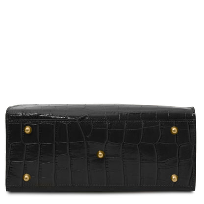 Croque - Croc print leather tote handbag | TL142504 in black Italian embossed leather with gold-tone stud feet sobre fondo blanco