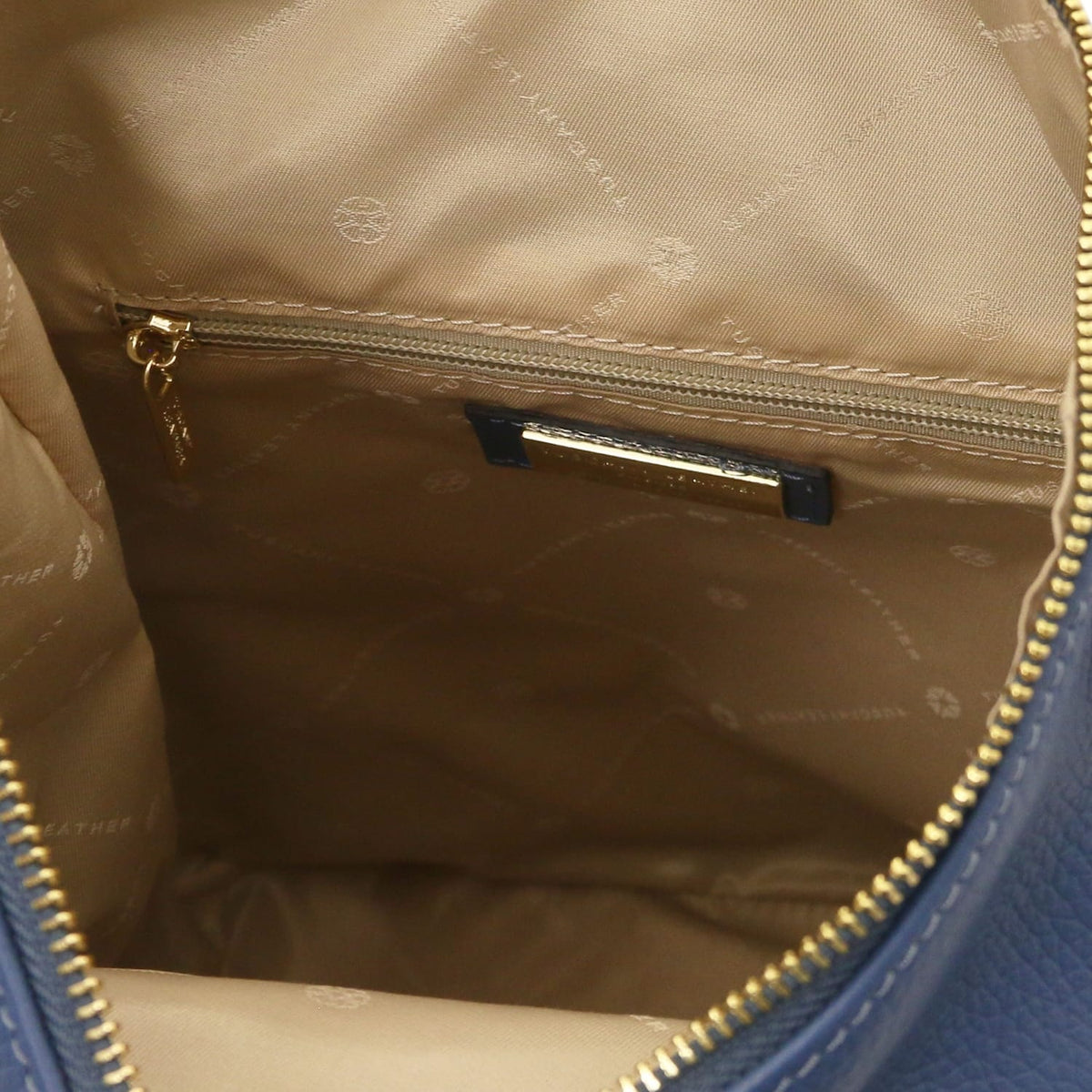 Beige interior of Dublin leather backpack con a tasca con zip e tirazip color oro