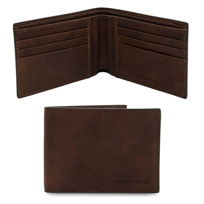 Exclusive two fold matte marrone portafoglio in pelle for men opened to show scomparti per carte on both sides e a tasca centrale