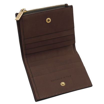 Marrone portafoglio in pelle aperta per mostrare scomparti per carte e a hemade in Italy stamp.