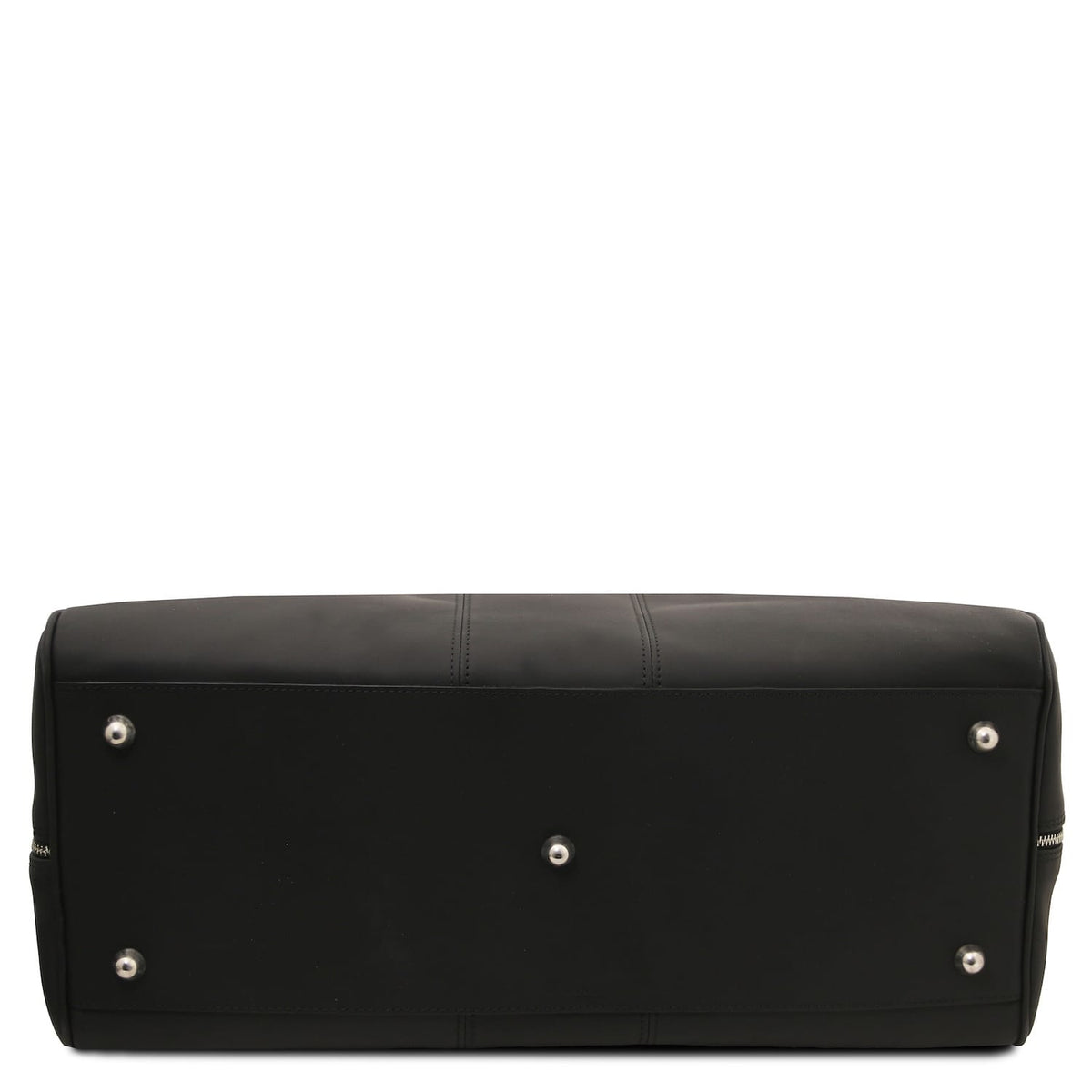 Vista inferior of black Lisbona travel leather duffle bag with metal feet