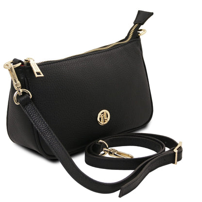 Vista laterale of nero Parfait leather clutch con top zip color oro e tracolla removibile