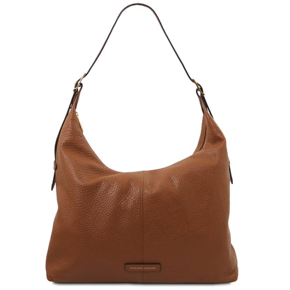 Marrón Italian leather bolso shopper with textured grain and a slim shoulder strap.