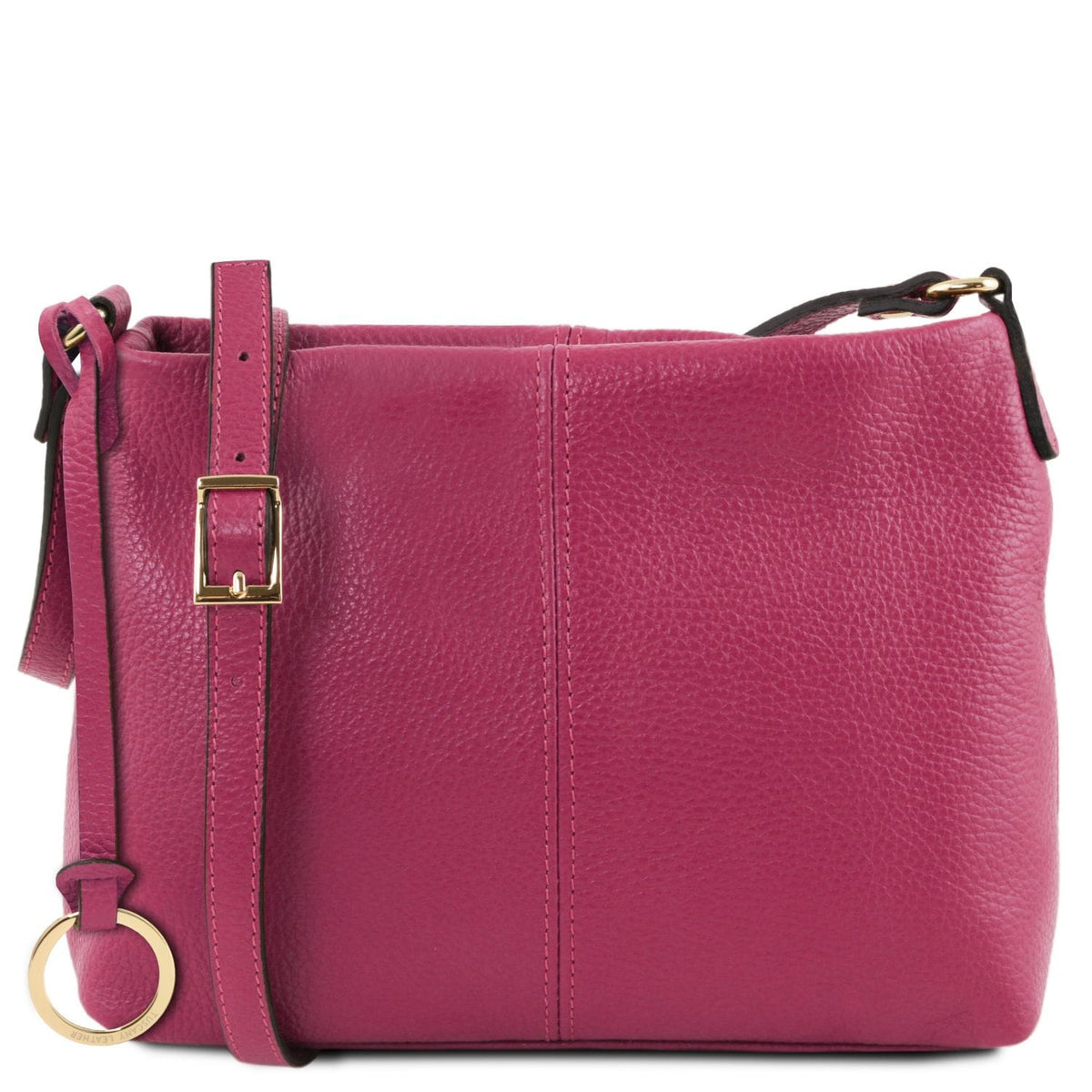 Magenta pelle morbida shoulder bag con tracolla regolabile e gold buckle, featuring circular ring detail.