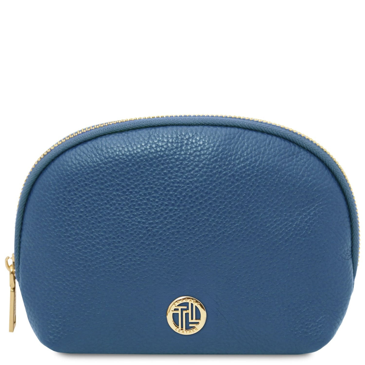 Compact blu pelle martellata toiletry case con gold-tone zipper e circular metal emblem on front panel.