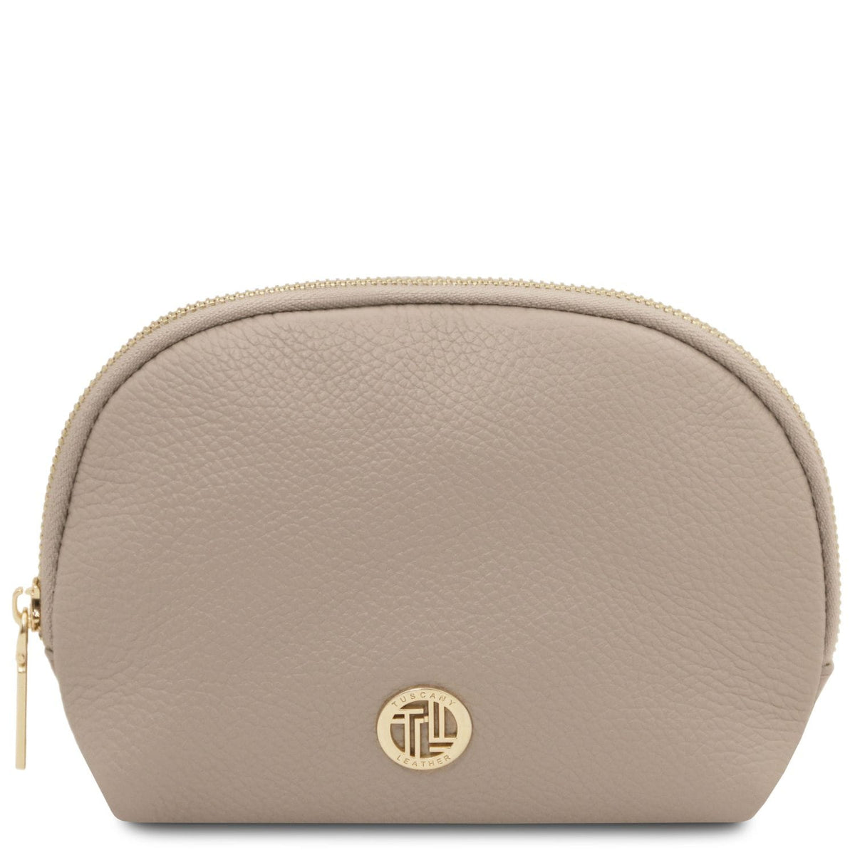 Soft taupe leather toiletry case con texture martellata, zip color oro, e circular metal emblem on front panel.