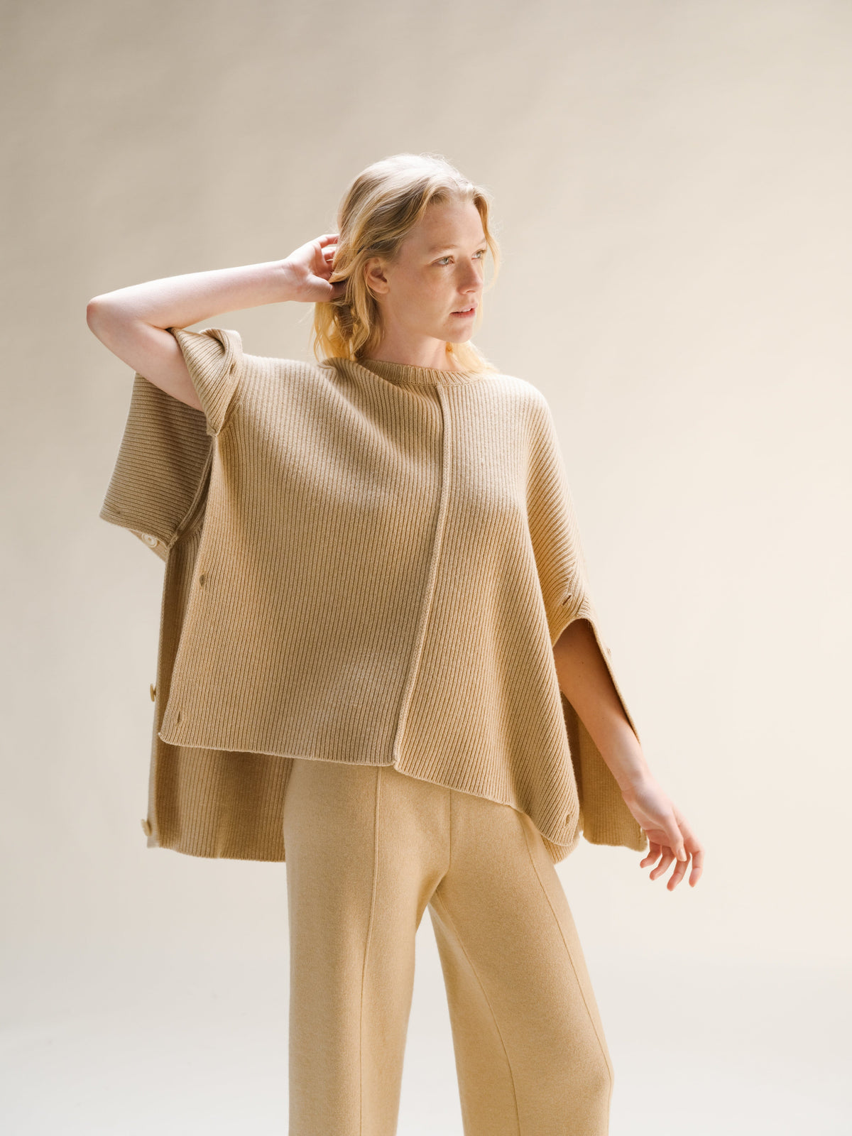 Malhas Camisola-capa oversized em mistura de lã e caxemira San Rocco Italia