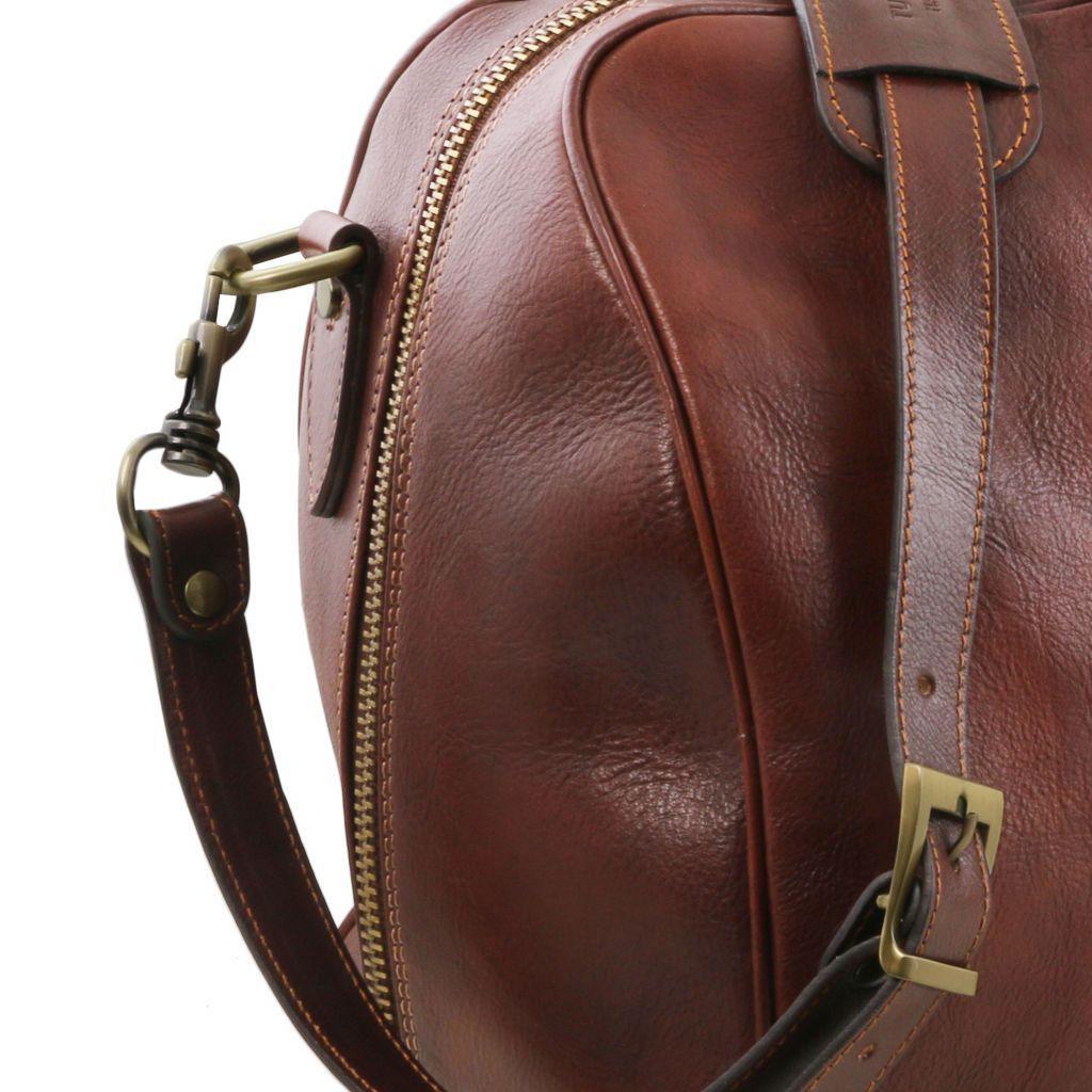 Leather Travel bags Lisbona - Travel leather duffel bag - Small size | TL141658 San Rocco Italia